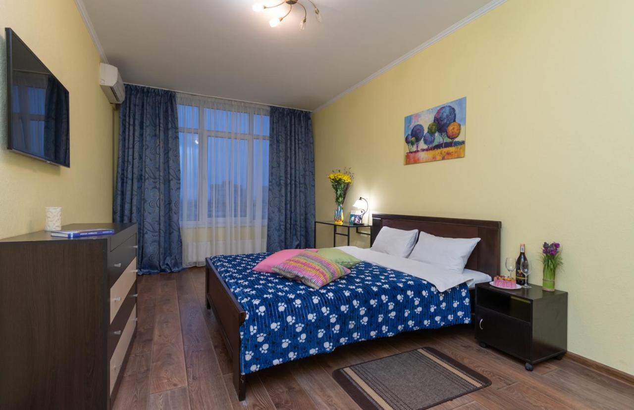 Видові 1К-2К Апартаменти 11,15, 23 Поверхи Kiev Ngoại thất bức ảnh