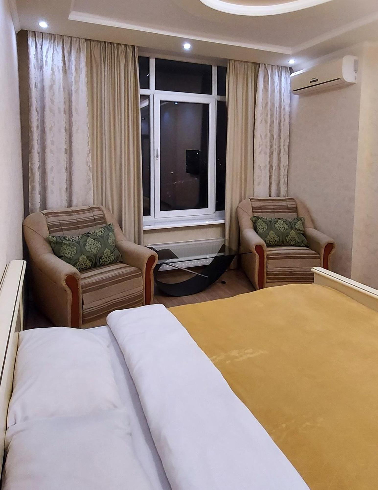 Видові 1К-2К Апартаменти 11,15, 23 Поверхи Kiev Ngoại thất bức ảnh